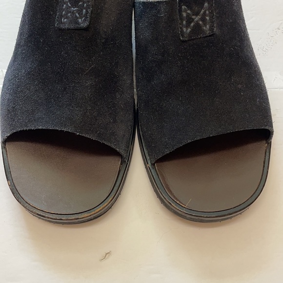 Emporio Armani slippers - Picture 4 of 13